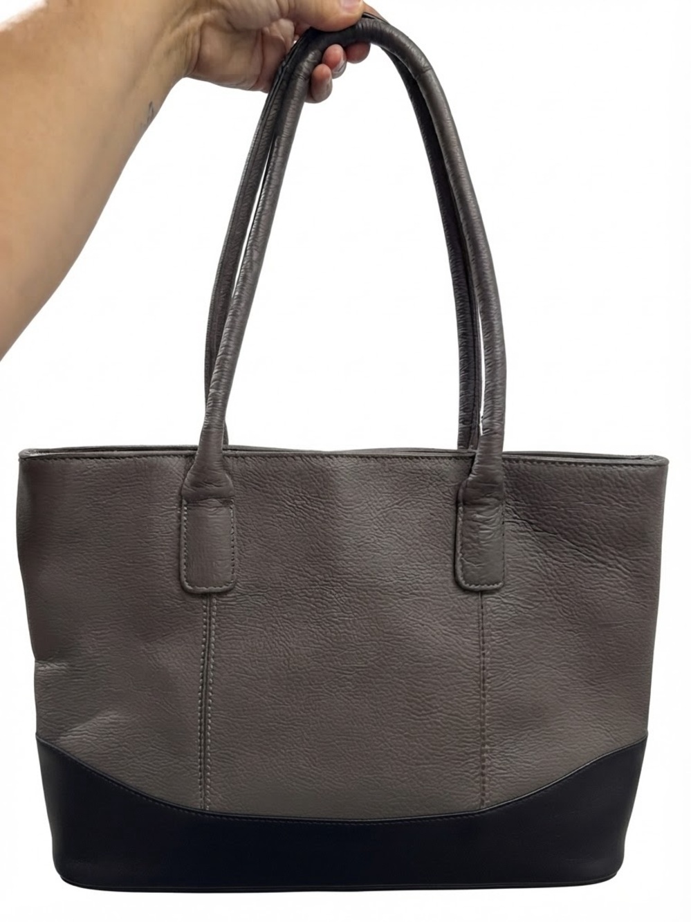 THE AMERI LEATHER ESSENTIAL
TOTE BAG